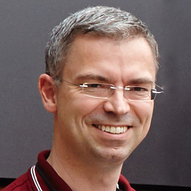 Dr. Tim Übermuth